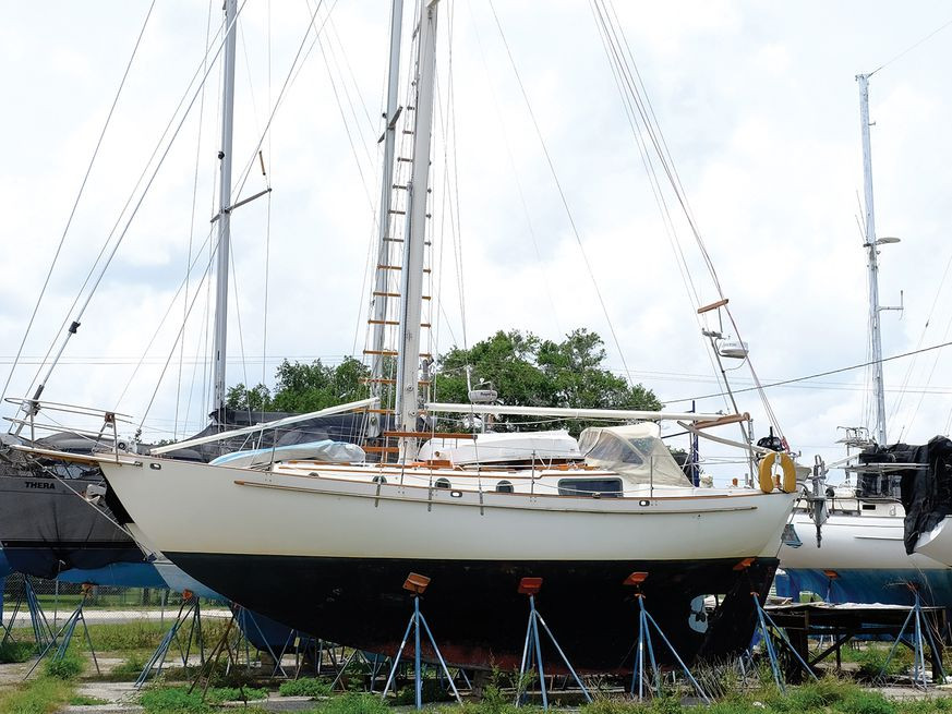 Где купить яхту бу