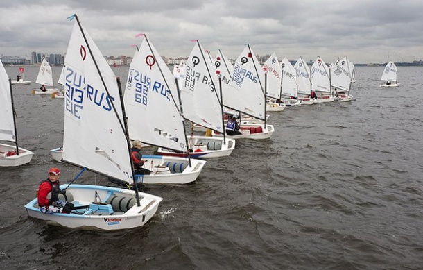 Швертботы "Оптимист" на старте